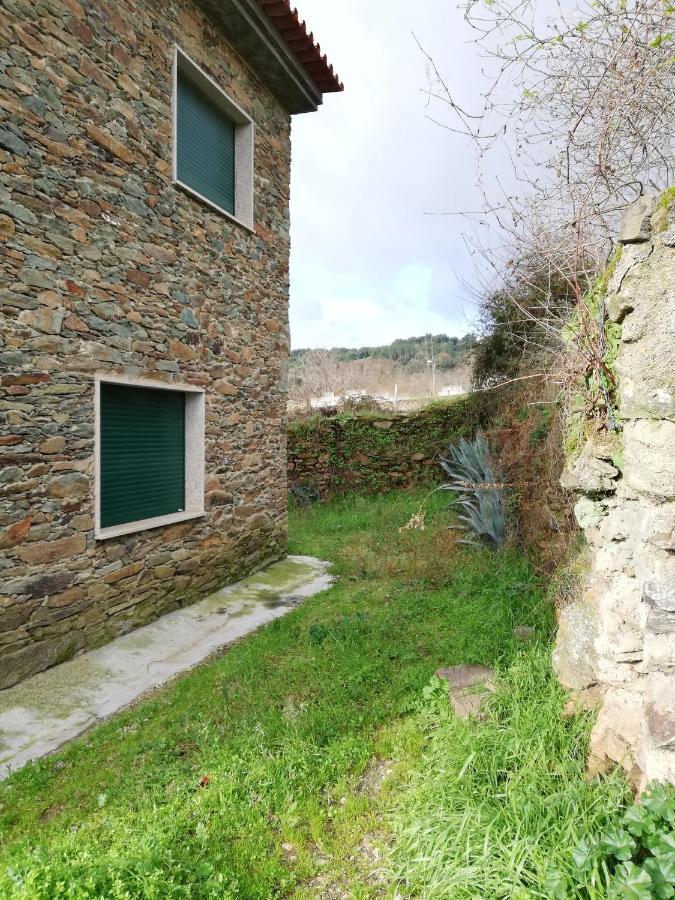 Casinha De Nogueirinha Villa Macedo de Cavaleiros Eksteriør billede